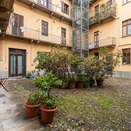 Charming Near Piazza Castello By Wonderful Italy Appartamento *
